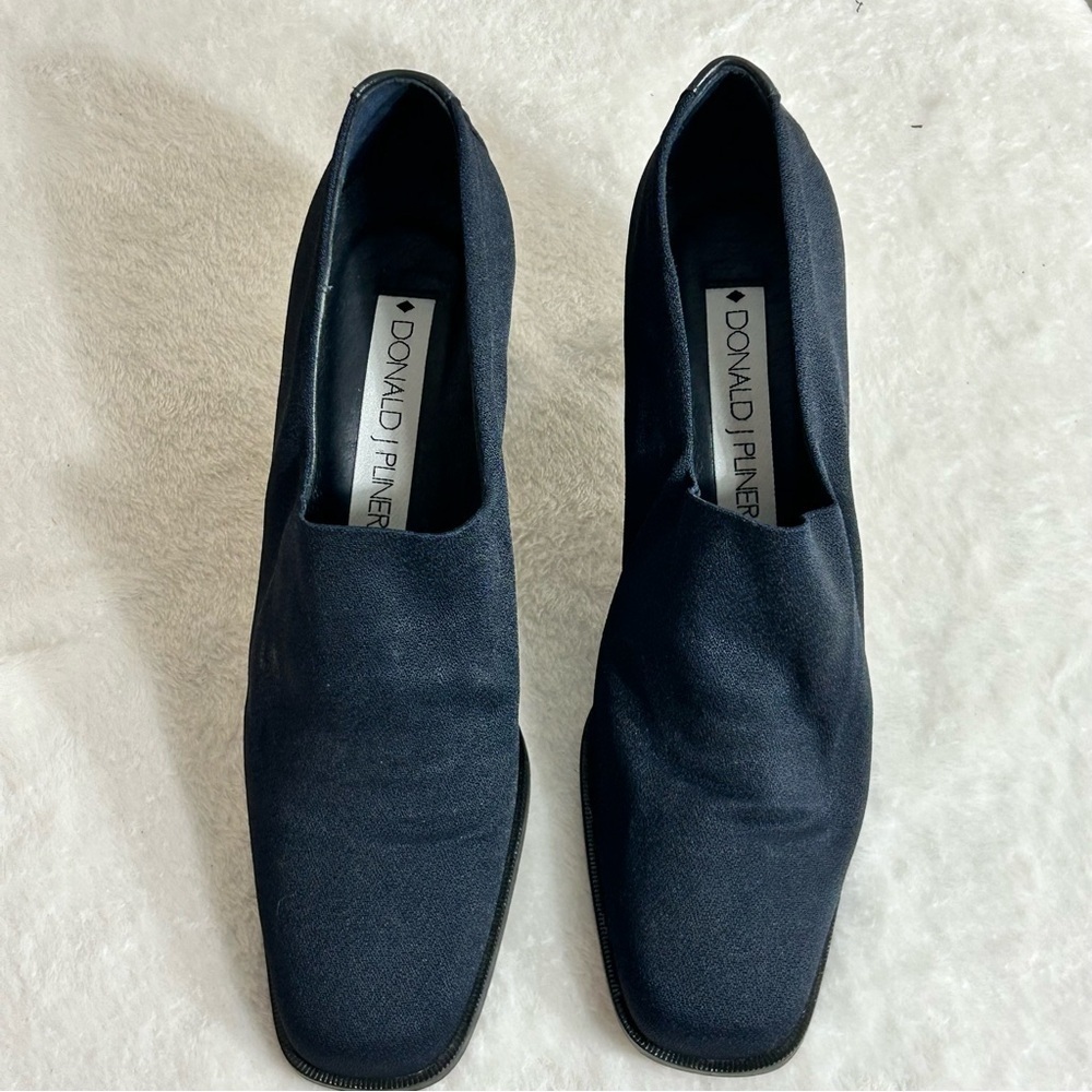 Donald J. Pliner Ojis Faille Crepe Stretch Blue 3” Block Heels Size 8N